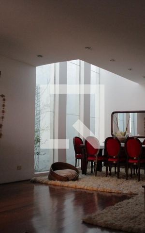 Casa para alugar com 342m², 7 quartos e 2 vagasSala
