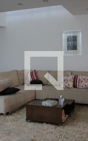 Casa para alugar com 342m², 7 quartos e 2 vagasSala