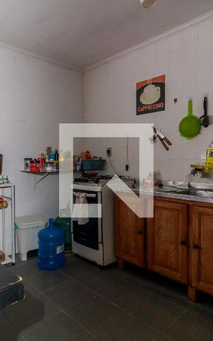 Casa à venda com 265m², 3 quartos e 4 vagas Casa à venda com 265m², 3 quartos e 4 vagasCozinha
