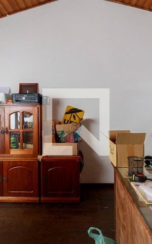 Casa à venda com 265m², 3 quartos e 4 vagas Casa à venda com 265m², 3 quartos e 4 vagasEscritório