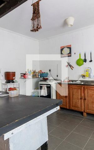 Casa à venda com 265m², 3 quartos e 4 vagas Casa à venda com 265m², 3 quartos e 4 vagasCozinha