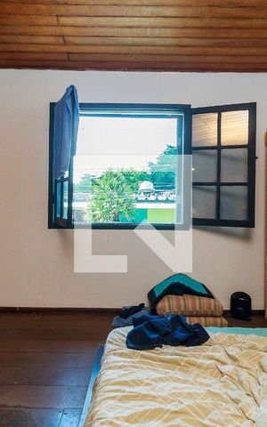 Casa à venda com 265m², 3 quartos e 4 vagas Casa à venda com 265m², 3 quartos e 4 vagasQuarto 1
