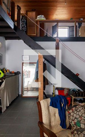 Casa à venda com 265m², 3 quartos e 4 vagas Casa à venda com 265m², 3 quartos e 4 vagasSala