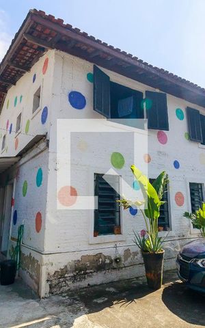 Casa à venda com 265m², 3 quartos e 4 vagas Casa à venda com 265m², 3 quartos e 4 vagasGaragem