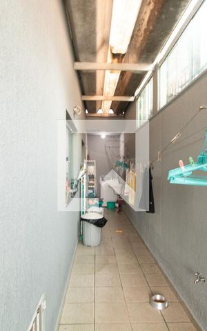 Casa à venda com 124m², 3 quartos e 2 vagas Casa à venda com 124m², 3 quartos e 2 vagasÁrea de Serviço
