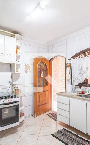 Casa à venda com 350m², 7 quartos e 4 vagas Casa à venda com 350m², 7 quartos e 4 vagasCozinha (Casa 1)