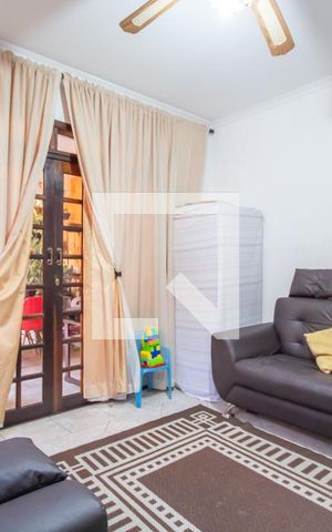 Casa à venda com 350m², 7 quartos e 4 vagas Casa à venda com 350m², 7 quartos e 4 vagasSala (Casa 2)