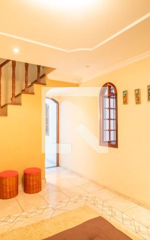 Casa à venda com 350m², 7 quartos e 4 vagas Casa à venda com 350m², 7 quartos e 4 vagasSala de Estar (Casa 1)