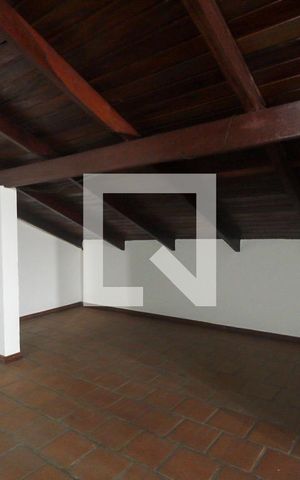 Casa à venda com 388m², 4 quartos e 3 vagasSótão
