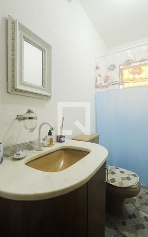 Casa à venda com 388m², 4 quartos e 3 vagasBanheiro - Casa 2