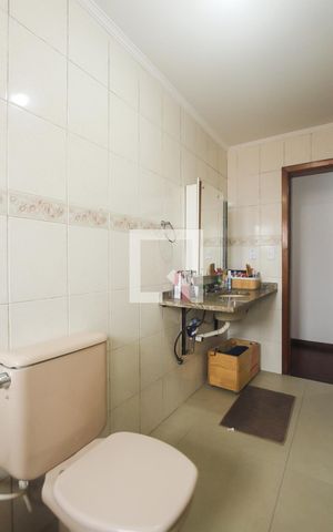 Casa à venda com 388m², 4 quartos e 3 vagasBanheiro