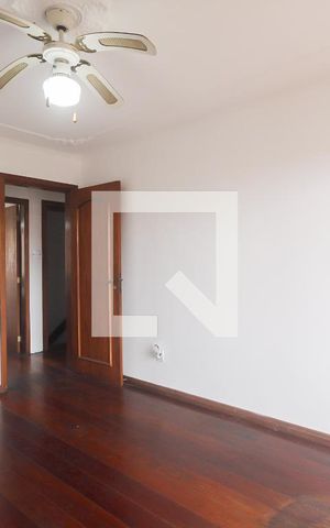 Casa à venda com 388m², 4 quartos e 3 vagasQuarto