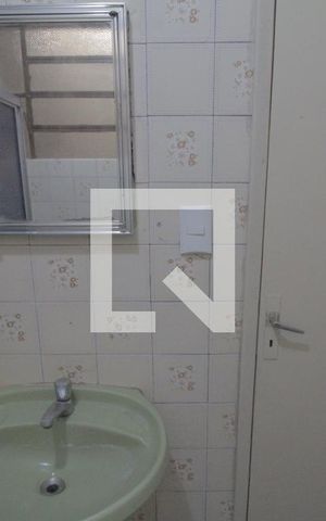 Casa para alugar com 60m², 2 quartos e sem vagaBanheiro