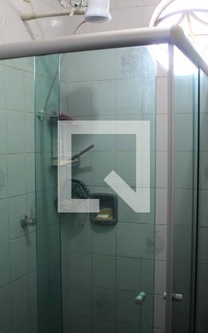 Casa à venda com 170m², 2 quartos e 4 vagasBanheiro
