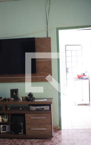 Casa à venda com 170m², 2 quartos e 4 vagasSala
