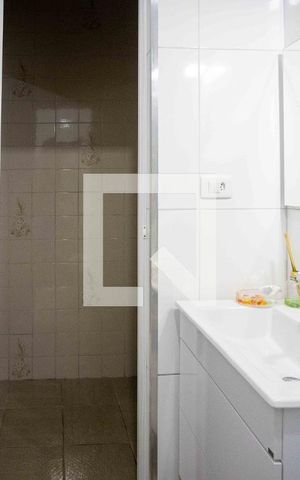 Casa à venda com 193m², 2 quartos e 2 vagasBanheiro