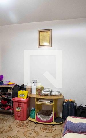 Casa à venda com 193m², 2 quartos e 2 vagasSala