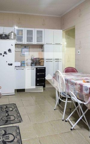 Casa à venda com 193m², 2 quartos e 2 vagasCozinha