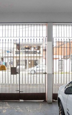Casa à venda com 193m², 2 quartos e 2 vagasGaragem