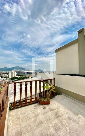 Apartamento à venda com 150m², 3 quartos e 1 vaga Apartamento à venda com 150m², 3 quartos e 1 vagaÁrea externa