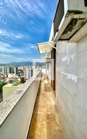 Apartamento à venda com 150m², 3 quartos e 1 vaga Apartamento à venda com 150m², 3 quartos e 1 vagaSacada