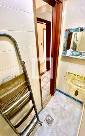 Apartamento à venda com 150m², 3 quartos e 1 vaga Apartamento à venda com 150m², 3 quartos e 1 vagaBanheiro