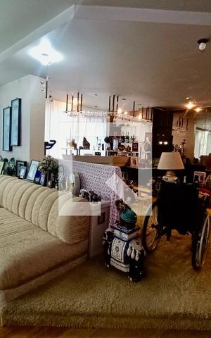 Apartamento à venda com 300m², 4 quartos e 4 vagas Apartamento à venda com 300m², 4 quartos e 4 vagasSala
