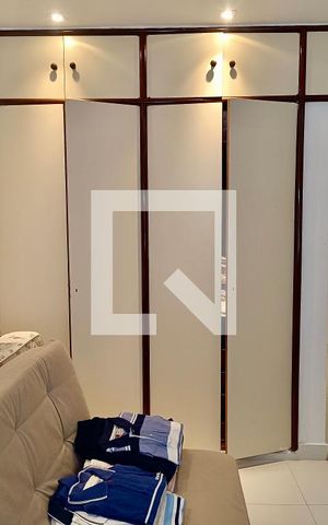 Apartamento à venda com 300m², 4 quartos e 4 vagas Apartamento à venda com 300m², 4 quartos e 4 vagasQuarto 3