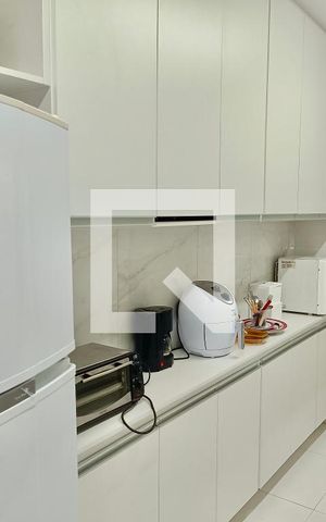 Apartamento à venda com 300m², 4 quartos e 4 vagas Apartamento à venda com 300m², 4 quartos e 4 vagasCopa / Cozinha