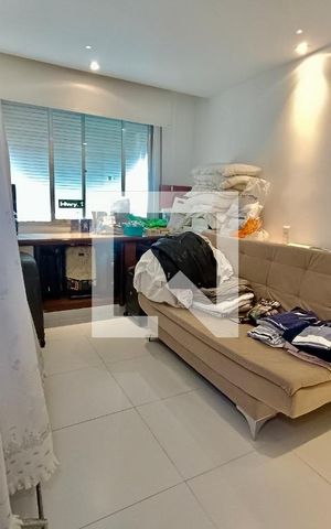 Apartamento à venda com 300m², 4 quartos e 4 vagas Apartamento à venda com 300m², 4 quartos e 4 vagasQuarto 3
