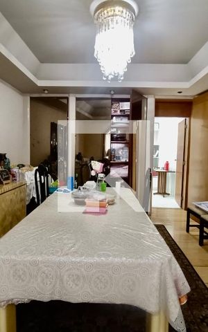 Apartamento à venda com 300m², 4 quartos e 4 vagas Apartamento à venda com 300m², 4 quartos e 4 vagasSala