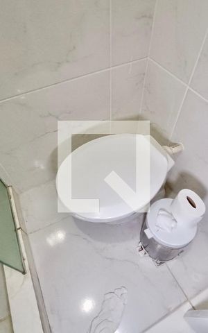 Apartamento à venda com 300m², 4 quartos e 4 vagas Apartamento à venda com 300m², 4 quartos e 4 vagasBanheiro serviço