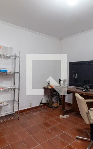 Casa para alugar com 153m², 3 quartos e 1 vagaEdícula - Suíte