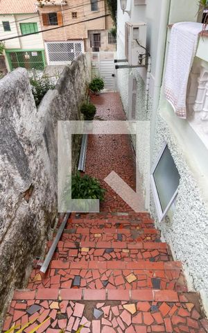 Casa para alugar com 153m², 3 quartos e 1 vagaEscada de Entrada