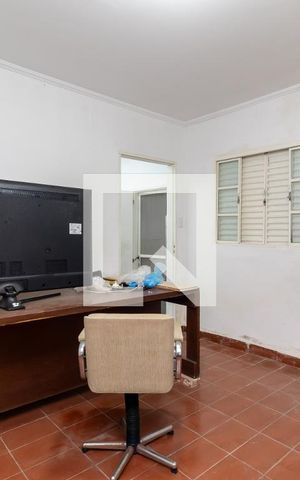 Casa para alugar com 153m², 3 quartos e 1 vagaEdícula - Suíte