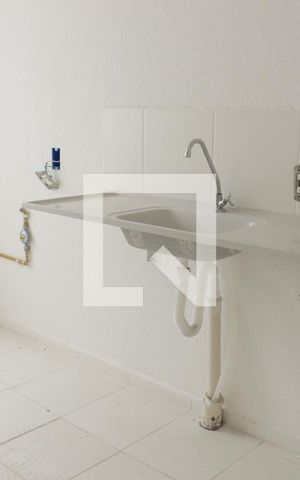 Apartamento para alugar com 50m², 2 quartos e sem vaga Apartamento para alugar com 50m², 2 quartos e sem vagaCozinha e Área de Serviço