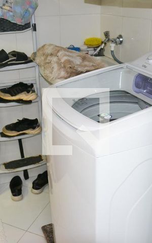 Apartamento à venda com 187m², 3 quartos e 3 vagas Apartamento à venda com 187m², 3 quartos e 3 vagasÁrea de Serviço