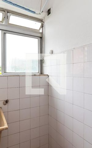 Apartamento à venda com 70m², 2 quartos e 1 vagaÁrea de Serviço