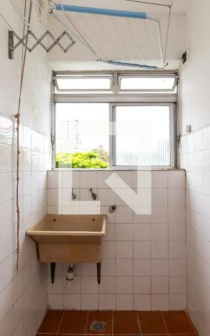 Apartamento à venda com 70m², 2 quartos e 1 vagaÁrea de Serviço