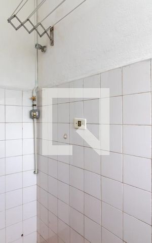 Apartamento à venda com 70m², 2 quartos e 1 vagaÁrea de Serviço