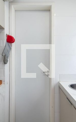 Apartamento para alugar com 66m², 2 quartos e 1 vagaÁrea de Serviço