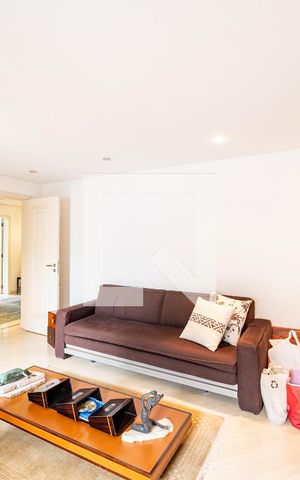 Casa à venda com 600m², 4 quartos e 6 vagas Casa à venda com 600m², 4 quartos e 6 vagasSuíte 3