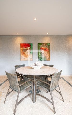 Casa à venda com 600m², 4 quartos e 6 vagas Casa à venda com 600m², 4 quartos e 6 vagasEspaço Gourmet
