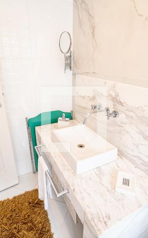 Casa à venda com 600m², 4 quartos e 6 vagas Casa à venda com 600m², 4 quartos e 6 vagasBanheiro da Suíte 4