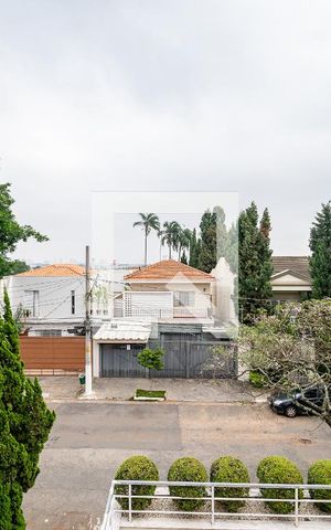 Casa à venda com 600m², 4 quartos e 6 vagas Casa à venda com 600m², 4 quartos e 6 vagasVista da Suíte 2