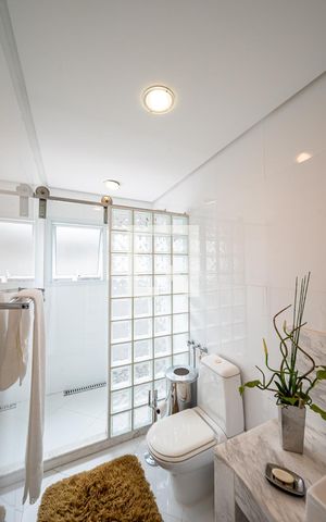 Casa à venda com 600m², 4 quartos e 6 vagas Casa à venda com 600m², 4 quartos e 6 vagasBanheiro da Suíte 3