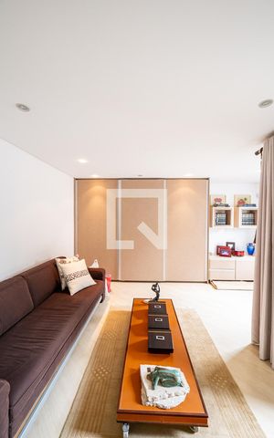 Casa à venda com 600m², 4 quartos e 6 vagas Casa à venda com 600m², 4 quartos e 6 vagasSuíte 3