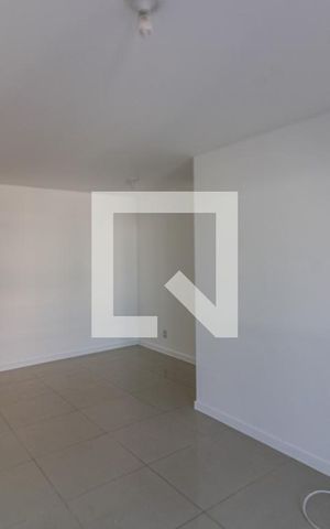 Apartamento à venda com 70m², 2 quartos e 2 vagas Apartamento à venda com 70m², 2 quartos e 2 vagasSala