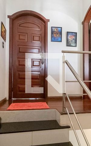 Casa para alugar com 180m², 3 quartos e sem vaga Casa para alugar com 180m², 3 quartos e sem vagaEntrada