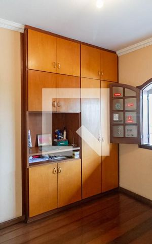 Casa para alugar com 180m², 3 quartos e sem vaga Casa para alugar com 180m², 3 quartos e sem vagaQuarto 1